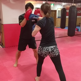 引き締まるキックボクシングの画像