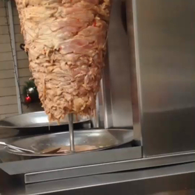 炎天下❗️肉汁が  熱帯雨林気候やぞ‼️の画像