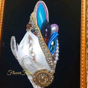 サテンプリーツブローチ「小鳥のさえずり ホワイトバージョン」の画像