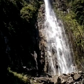 大きな水の神さまの近くに行きたい。。。の画像