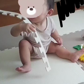 お座りとつかまり立ちの画像