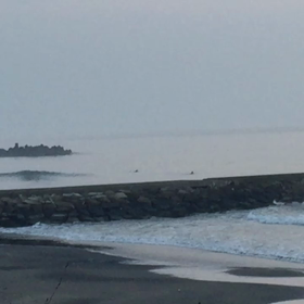 3月28日千葉北、東浪見の朝の波の画像