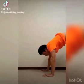 初めての倒立腕立て伏せ！の画像