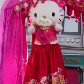 フェスタデパレードのキティちゃんとミニオンちゃん❤️の画像