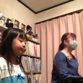 大きなくりの木の下での画像