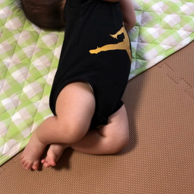 寝返りではなく反り返り？の画像