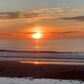 8月2日千葉北、東浪見の朝の波の画像