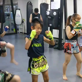 ピーポー先生 大忙し ストライフキックボクシングジムのブログ