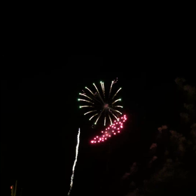 バレンシアの火祭り–花火の画像