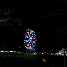 東名高速 富士川SA上り 富士川楽座観覧車ライトアップ！の画像