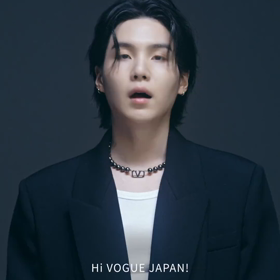 ユンギSUGAマスタニム写真集THE SHAPE of VOICES【美品】 ユンギSUGAマスタニム写真集THE SHAPE of VOICES【美品】 BTS