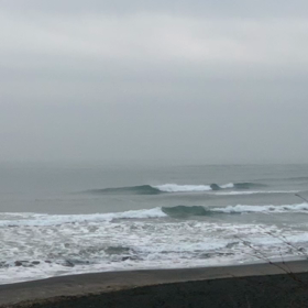 2月20日千葉北、東浪見の朝の波の画像
