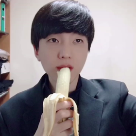 朝仕事行く前に~~バナナモクぱン!!早く早く~遅刻遅刻~~の画像