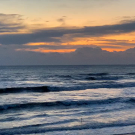 11月10日千葉北、東浪見の朝の波の画像