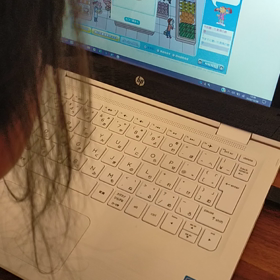 英検Jr.パソコン画面を始めてみた長女の反応の画像