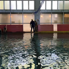 絶対に泳いではいけないの画像