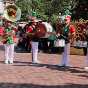 HKDL❤️クリスマスの生演奏(*´∀`)♪の画像