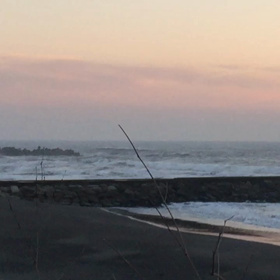 10月18日千葉北、東浪見の朝の波の画像