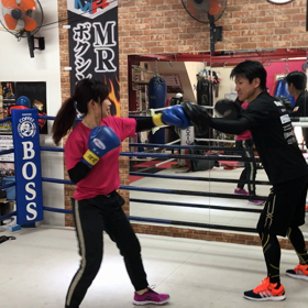 昼のジム、夜のジム、の画像