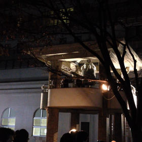 ゴォ〜ンと鳴っての画像