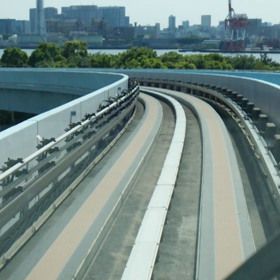 まるで運転手の画像