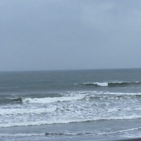 8月8日千葉北、東浪見の朝の波の画像