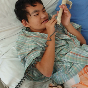 ベッドのリモコンを？の画像