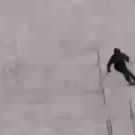 スキーのスラロームの画像