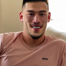 最先端の技術でマミーと遊ぶの画像