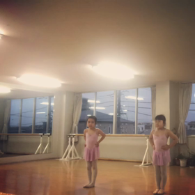 平塚の 幼児、キッズバレエクラス では＾＾の画像