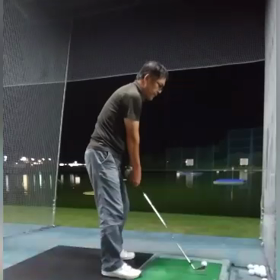 3ウッドを打ち込むの画像