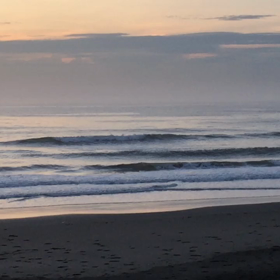 9月13日千葉北、東浪見の朝の波の画像