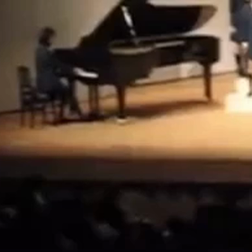 ピアノは趣味程度の画像