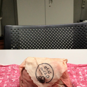 こんなにくっつく！！動画でわかる蜜蝋ラップの機能の画像