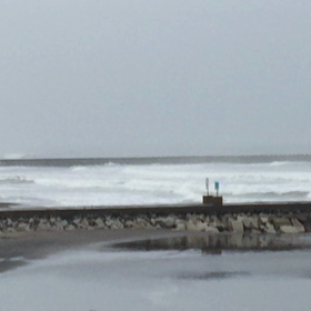 11月9日千葉北、東浪見の朝の波の画像