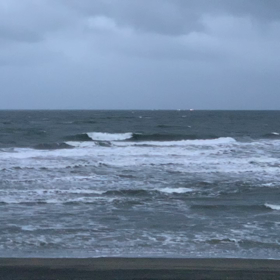 12月21日千葉北、東浪見の朝の波の画像