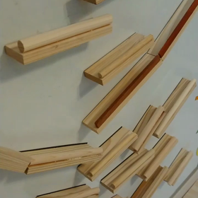 ビー玉転がしのおもちゃの画像