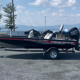 中古大型アルミボート トラッカー入荷！の画像