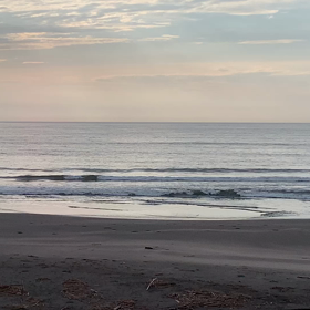 6月29日千葉北、東浪見の朝の波の画像