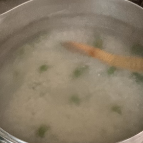 介護記録４１２（グリンピースご飯）の画像