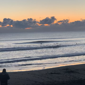 1月1日千葉北、東浪見の朝の波の画像