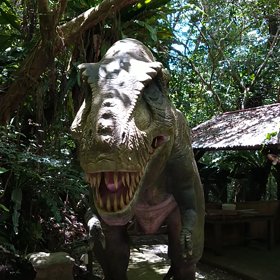 恐竜の世界出現！？の画像