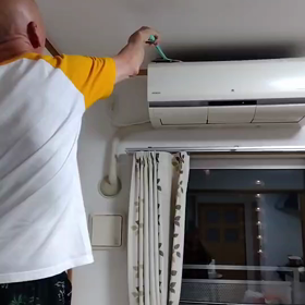 エアコンに…⁉️の画像