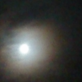 水瓶座の満月の画像