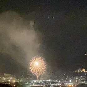 400日と独立記念日の画像