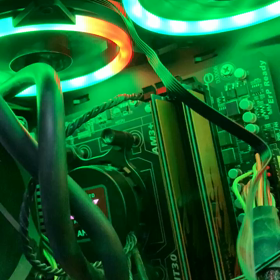 虹色のファンの画像