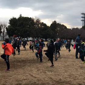 準備運動(もも上げ)の画像