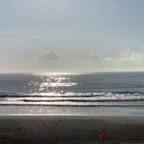 8月7日千葉北、東浪見の朝の波の画像