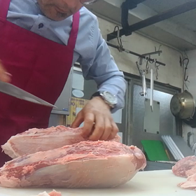 もも部位　マル(A5-10)バラシ　【動画ＵＰ】の画像