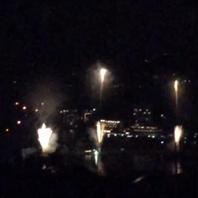 夏の風物詩と、秋のお知らせの画像